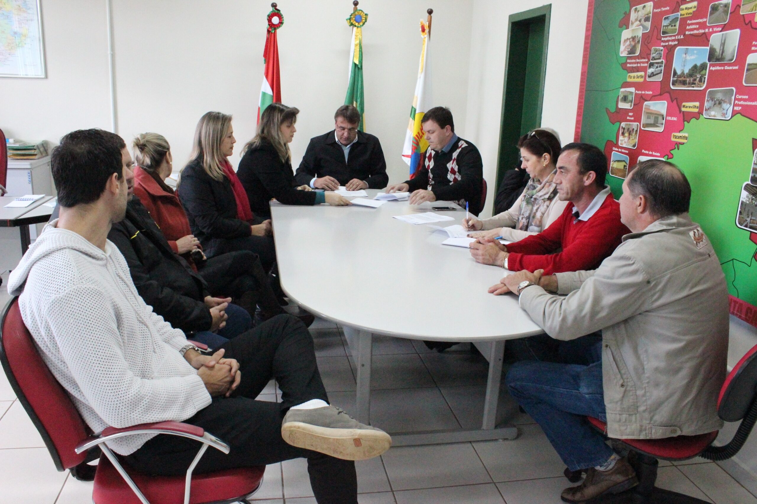 Representantes do município de Saudades e da ADR Maravilha assinaram o convênio para compra de equipamentos agrícolas
