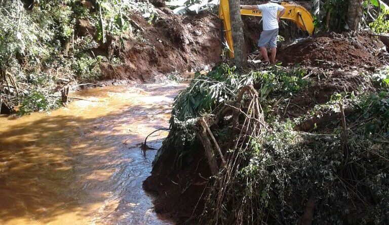 Desassoreamento do Rio Taipas já está sendo executado