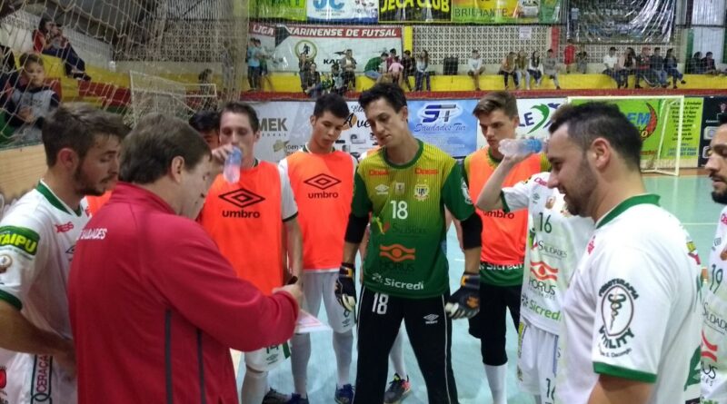 Equipe da ADAF Saudades venceu com amplo placar e está nas semifinais da Liga Catarinense de Futsal