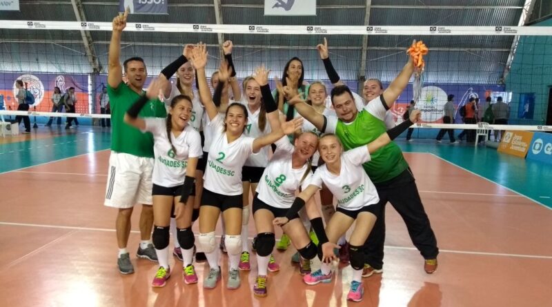 Equipe do Voleibol Saudadense fatorou o bicampeonato dos Jogos Escolares, conquistando vaga para a Sul Americana