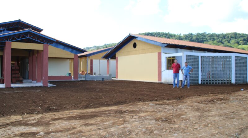 DMER trabalhou na execução do pátio da escola nova, que está em fase final de construção