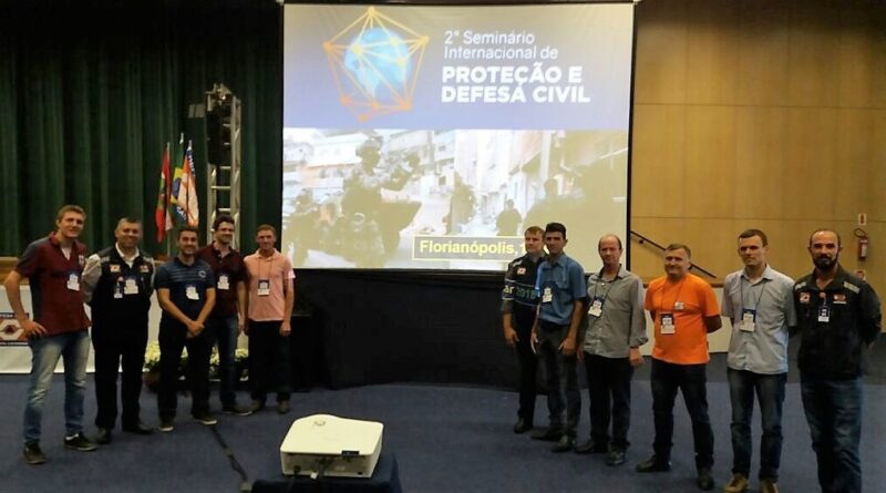 Representantes dos municípios que compõem a ADR de Maravilha no 2º Seminário Internacional de Proteção e Defesa Civil em Florianópolis