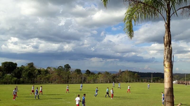 Jogos na Linha Alto Maipu, neste final de semana, definiram os finalistas do Municipal de Futebol de Campo de Saudades