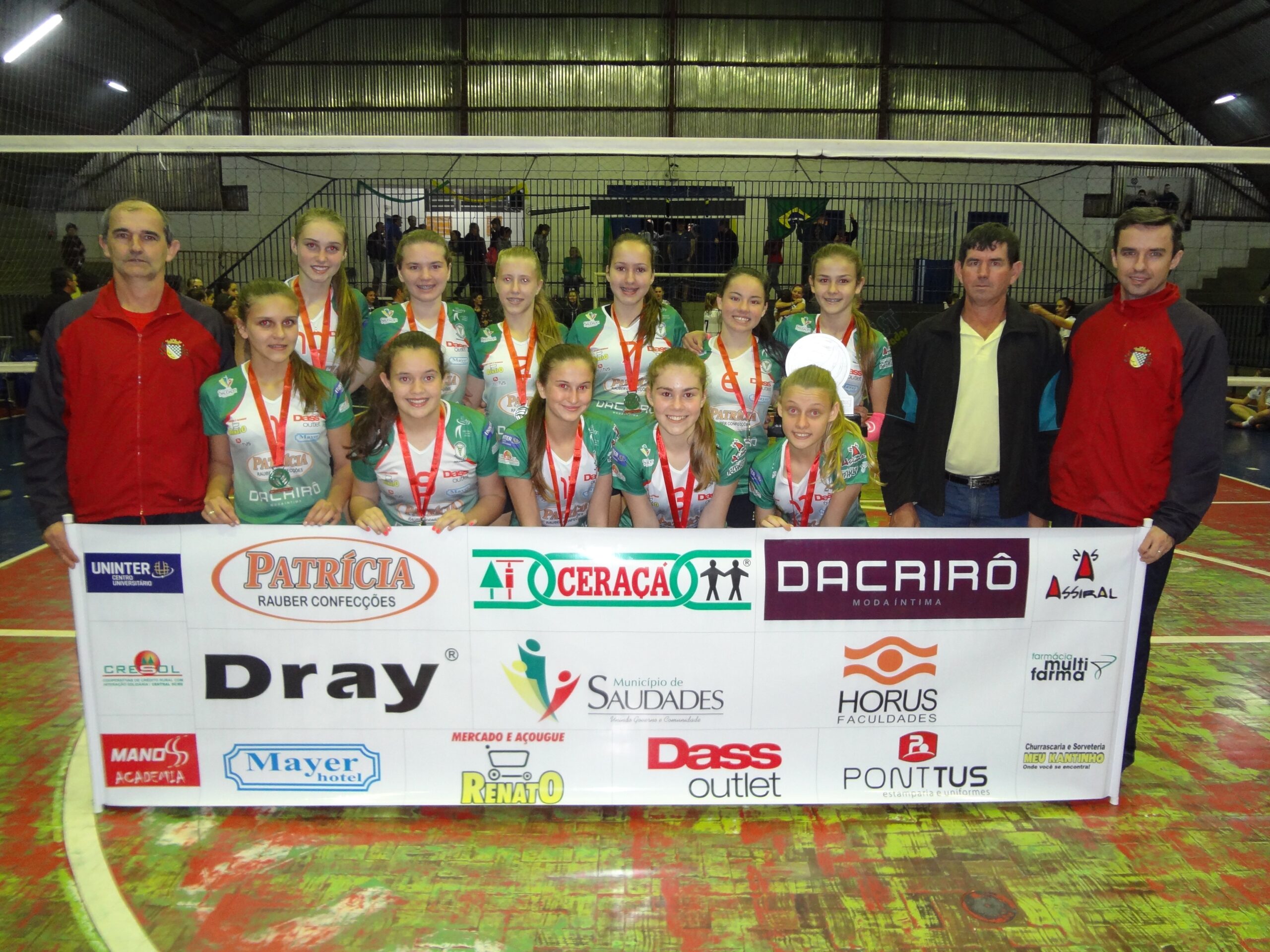 Equipe do voleibol saudadense conquistou o vice-campeonato no Estadual mirim