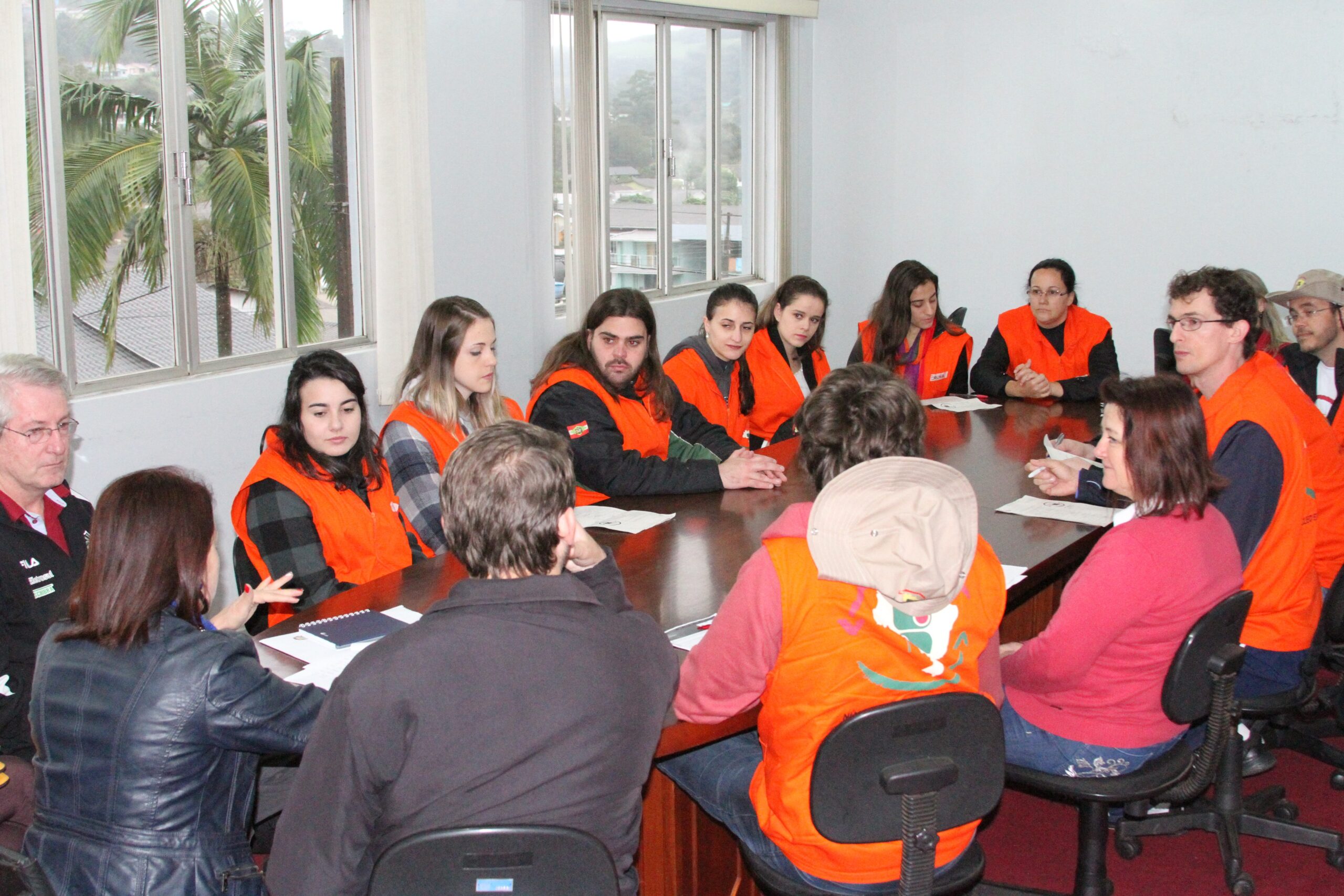 Reunião, na manhã da quinta-feira, contou com a participação de alunos e representantes da UDESC e do município de Saudades
