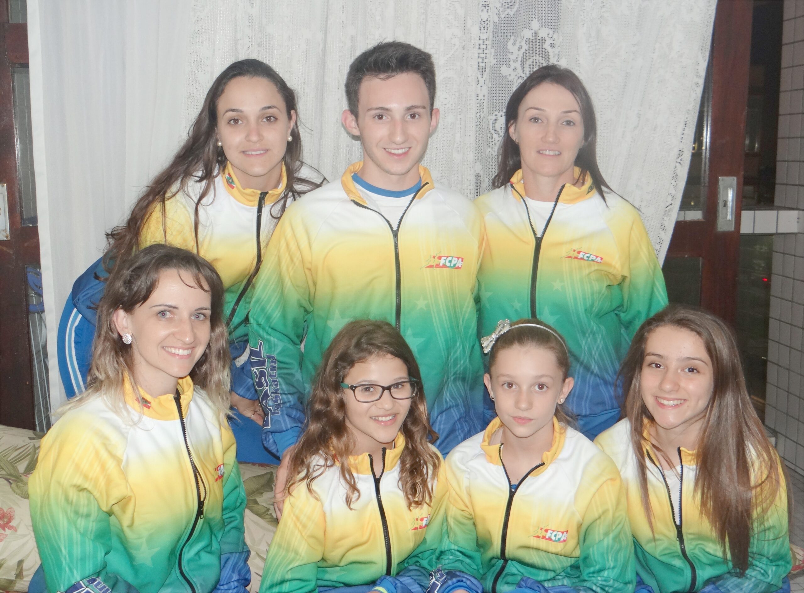 Equipe de patinação do Grupo Os Brilhantes participou da IIIª Copa Internacional de Patinação Artística Sul Americana, em SP