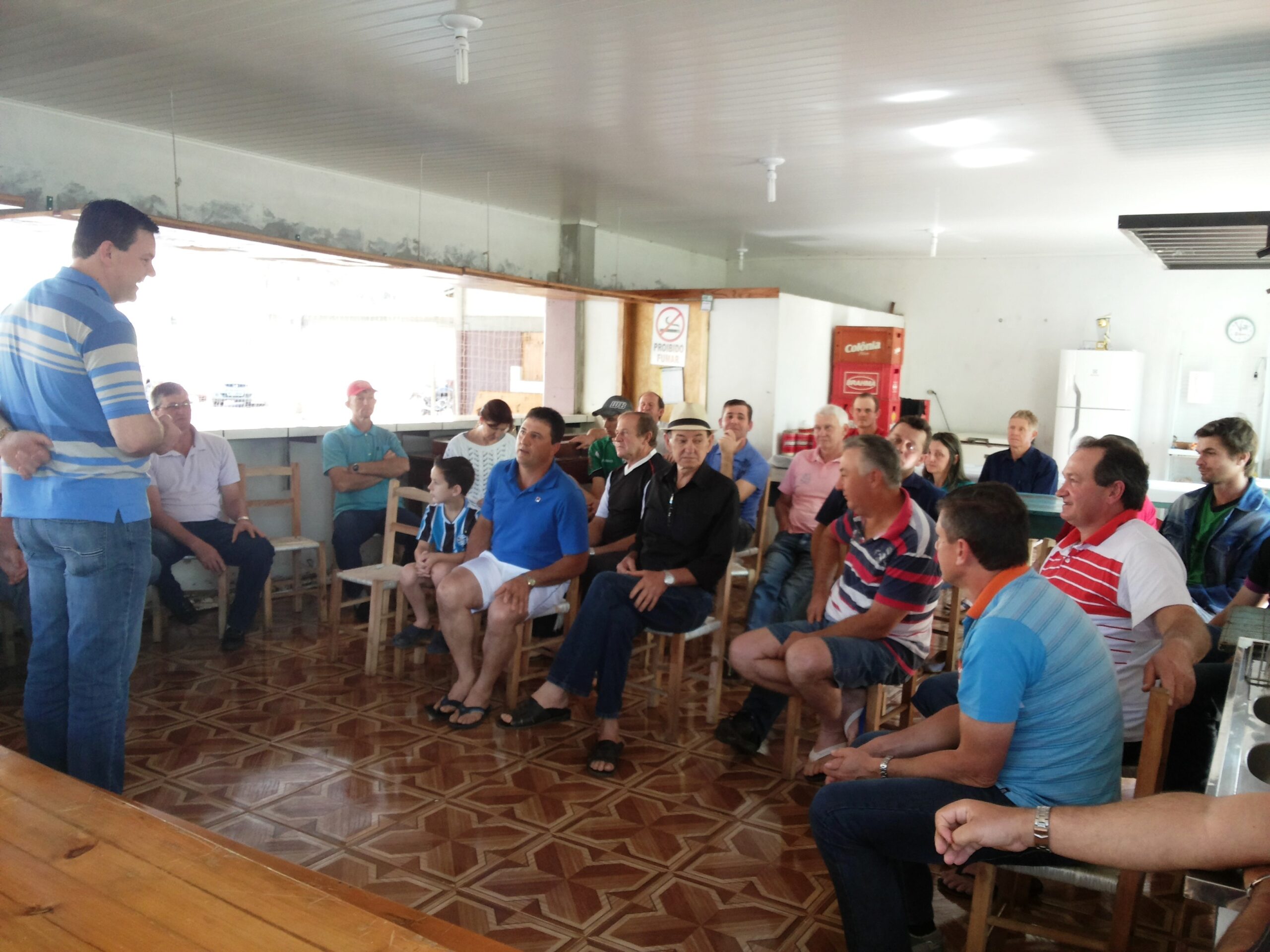 Reunião na Linha Taipas encerrou o roteiro de encontros no interior do município