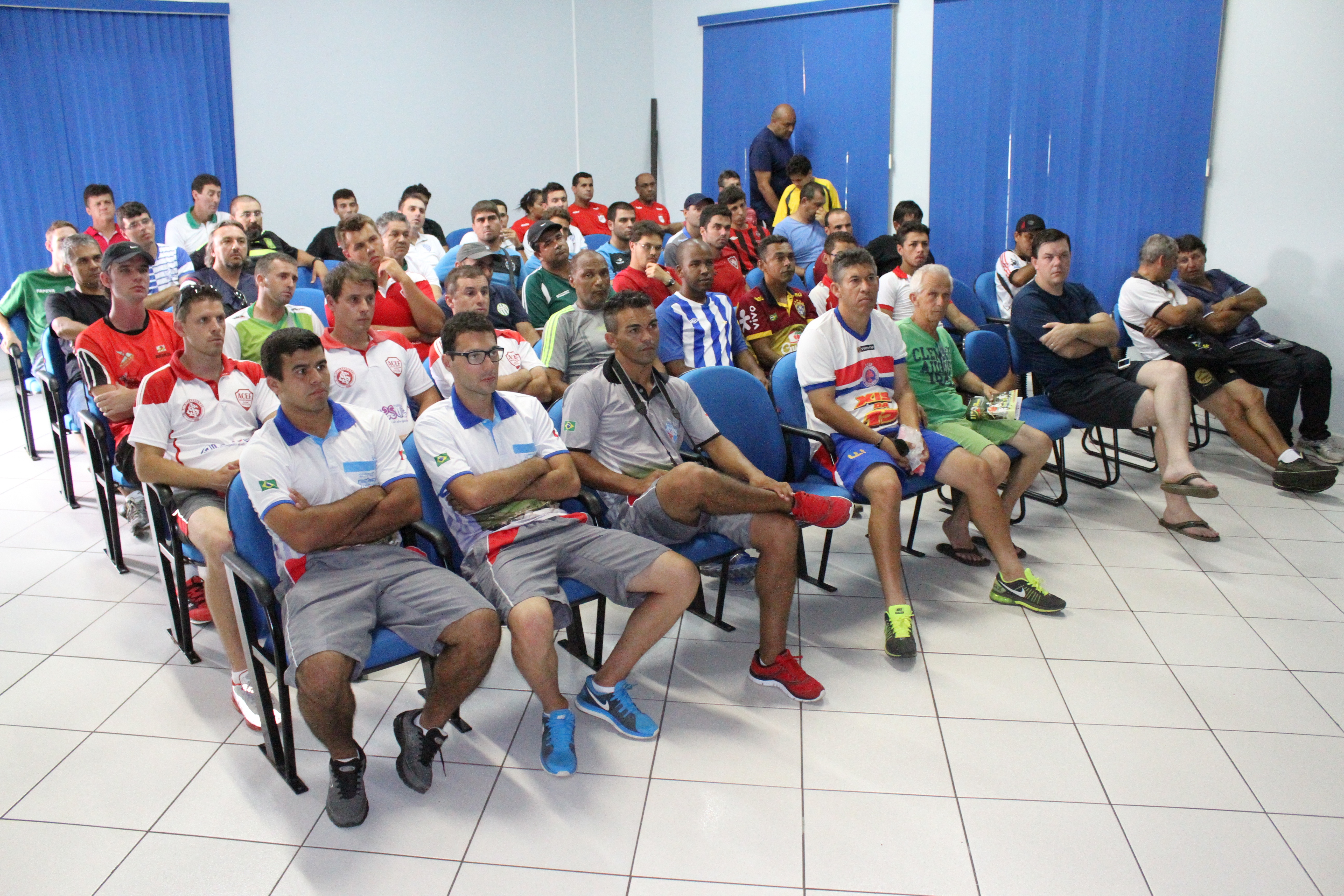 Representantes das equipes participantes da 11ª Taça Saudades participaram do congresso técnico