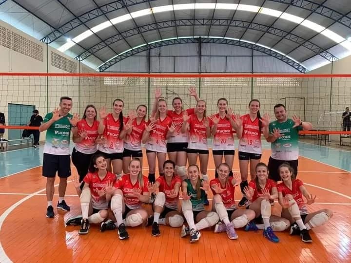 São Carlos Clube - Equipe de Vôlei do SCC participa de Festival Mirim e  Pré-Mirim